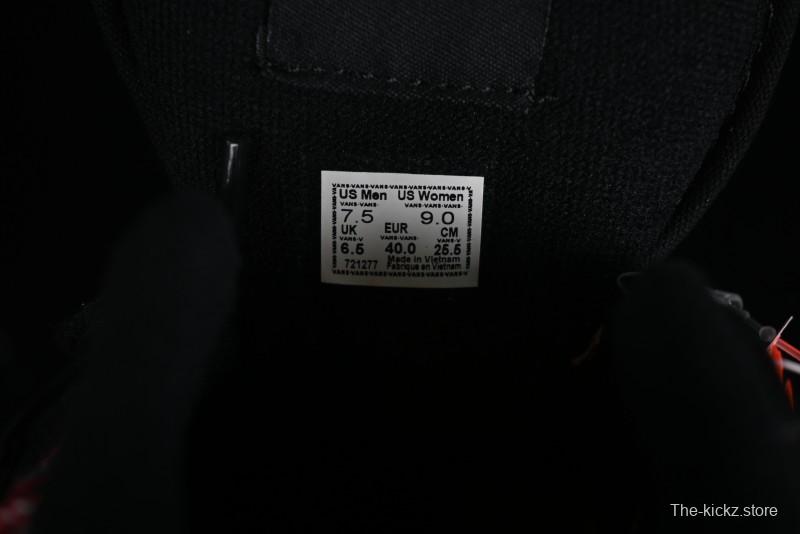 Vans Classics Knu Skool Retro Sneakers with Enlarged Toe and Thickened Trim - VN0009QC3N6