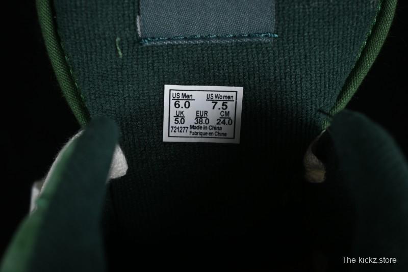 Vans Classics Knu Skool Retro Sneakers with Enlarged Toe and Thickened Tongue - VN0009QCLC2