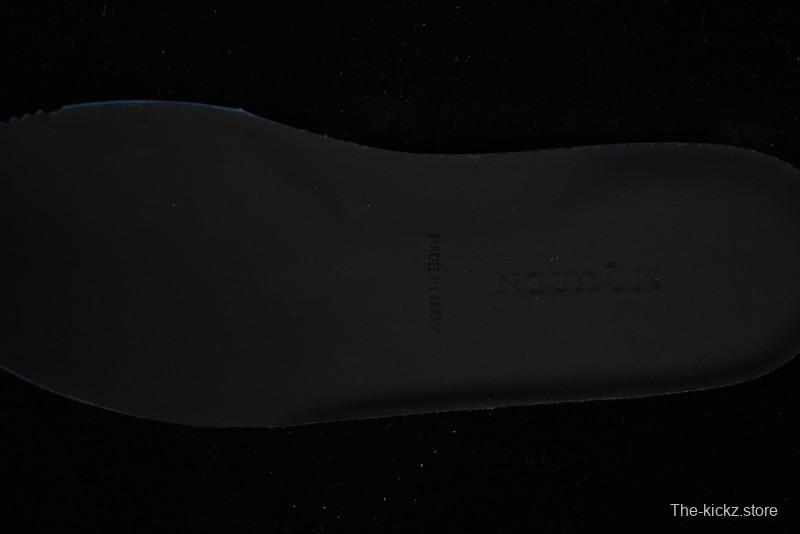 Alexander McQueen Flexion Retro Sneakers in Black with Diamond Grain Calfskin - 8.F6