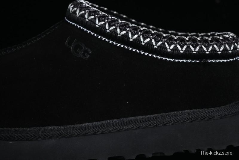 UGG Classic Mini II Snow Boots with TREADLITE Outsole - 5955