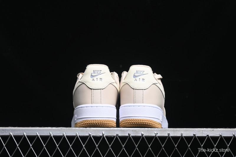 Nike Air Force 1 '07 Low Top Sneakers with Full-Grain Leather and Air Cushion - DD8959-111