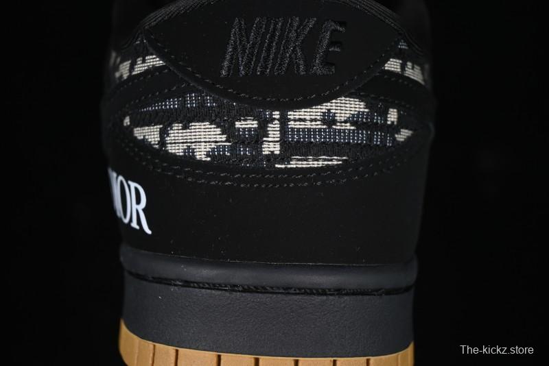 Nike SB Dunk Low APE Collaboration - Camouflage Black Swoosh Anniversary Custom Low-Top Casual Sneakers - KK1333-017