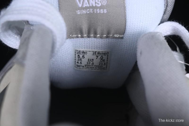 Vans Knu Skool Low-Top Retro Chunky Sneakers - VN000D22BH7