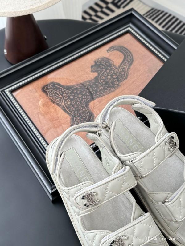 2025 Women Chanel White Leather Sandals LY00320