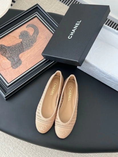 2025 Women Chanel Beige Knit Ballet Flats LY00280