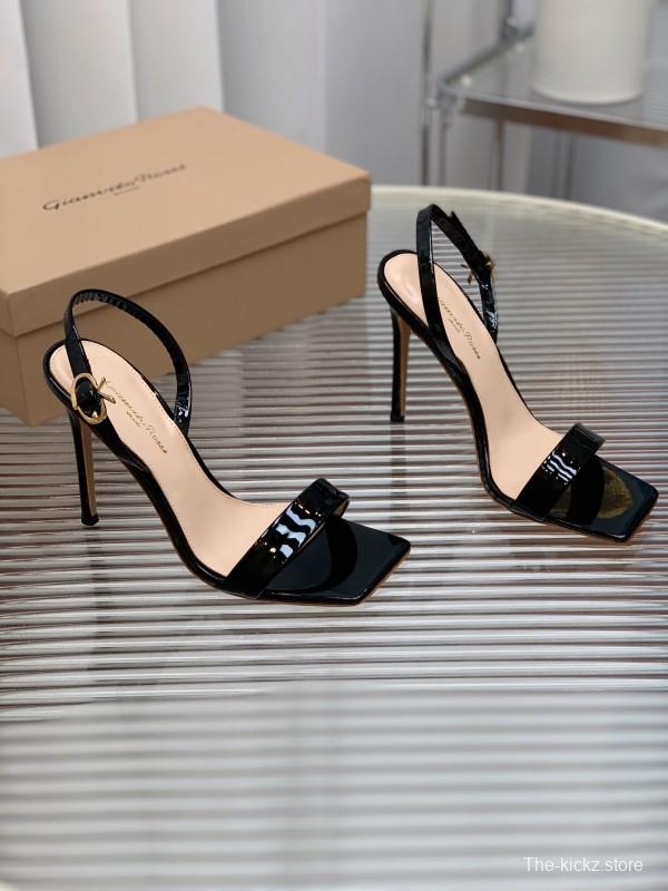 2025 Women Gianvito Rossi Black Patent Leather Slingback Sandals