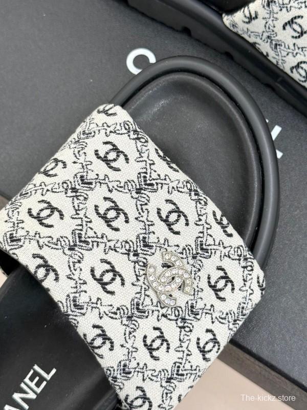 2025 Slippers Chanel Black White Nylon Slippers