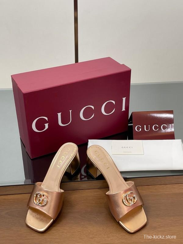 2025 Women Gucci Pink Leather Sandals GG Crystal Buckle LY00280