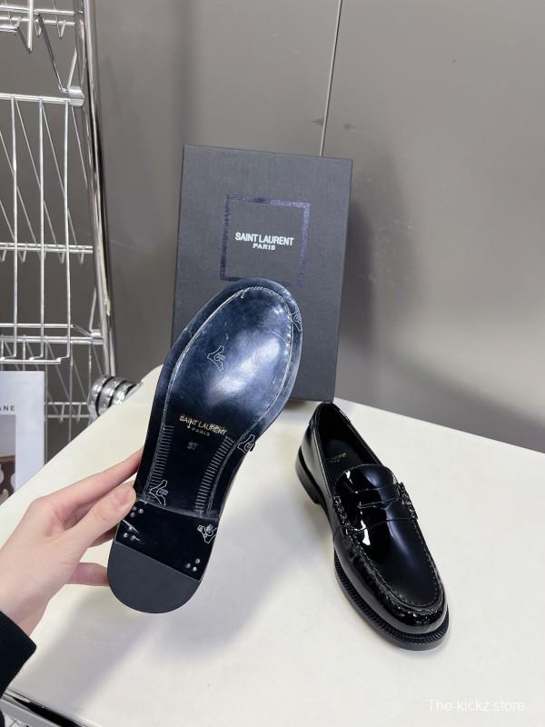 2025 Women Yves Saint Laurent Black Calf Leather Loafers KFY00350