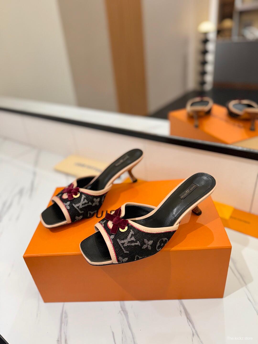 2025 Women Louis Vuitton Black Beige Canvas Kitten Heel Bow KFY00310