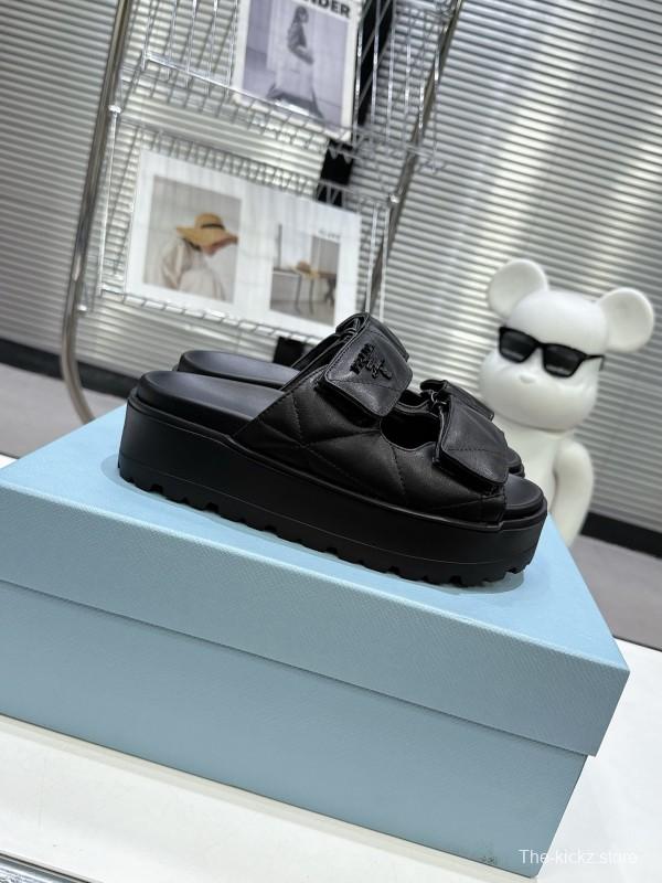 2025 Women Prada Black Leather Slippers KFY00290