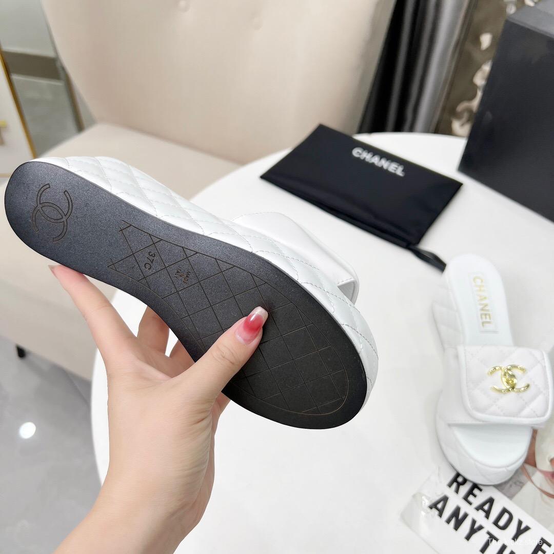 2025 Women Chanel White Leather Sandals