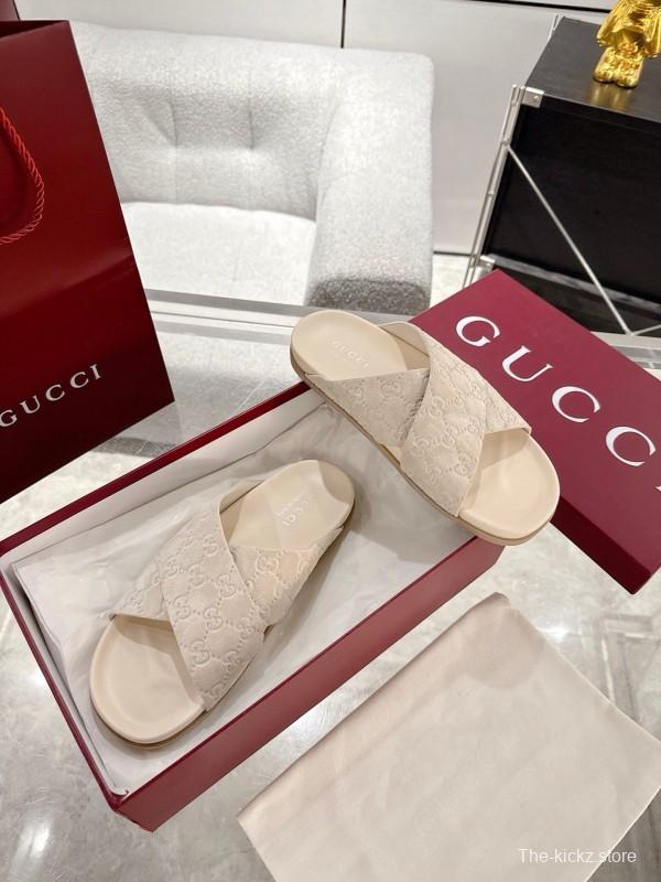 2025 Unisex Gucci Beige Suede Slippers Double G Embossed AS00240