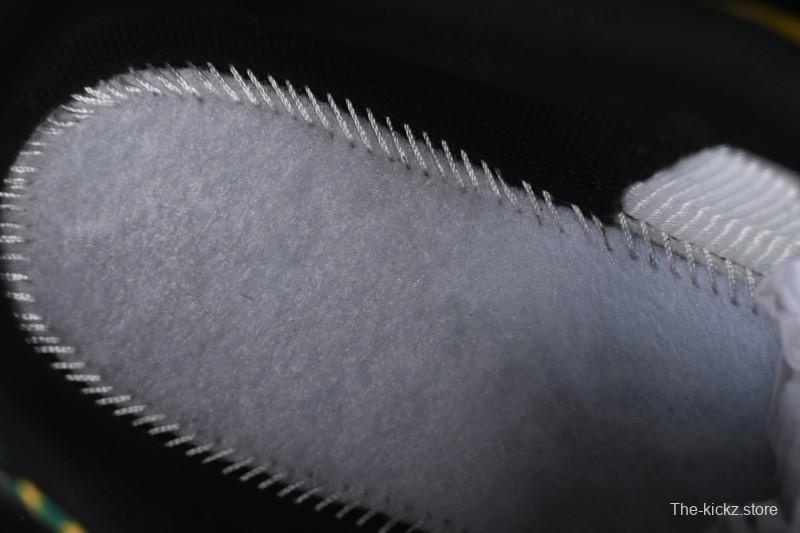 Nike Air Max Plus Retro Running Shoes with Air Cushion Technology - IB7671-700