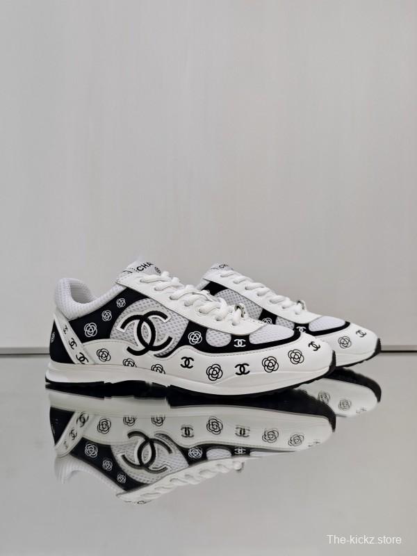 Chanel 2025 SS Limited Edition Silver Horn King 2 Sneakers - KFY00340
